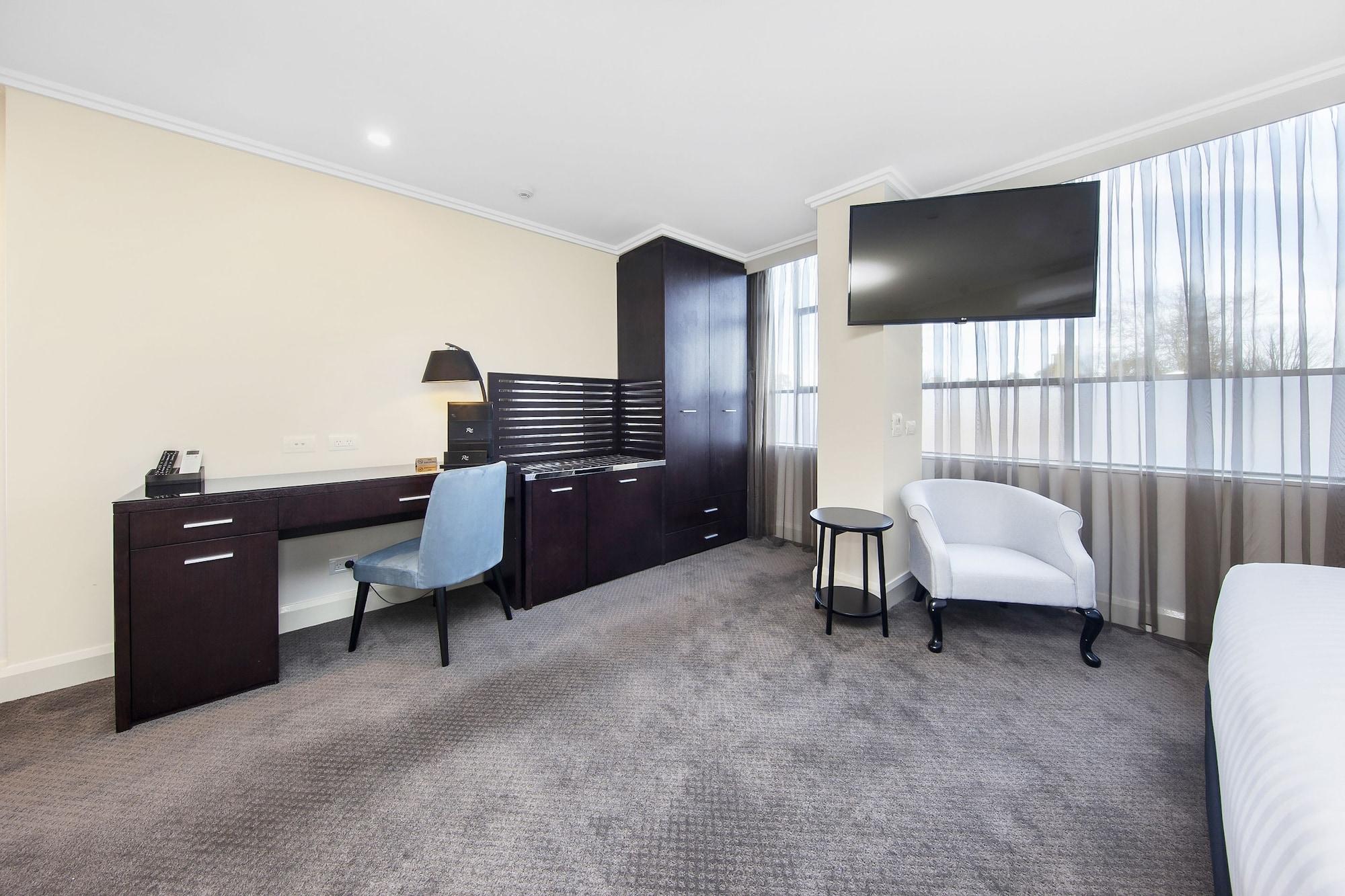 Rex 4* Canberra